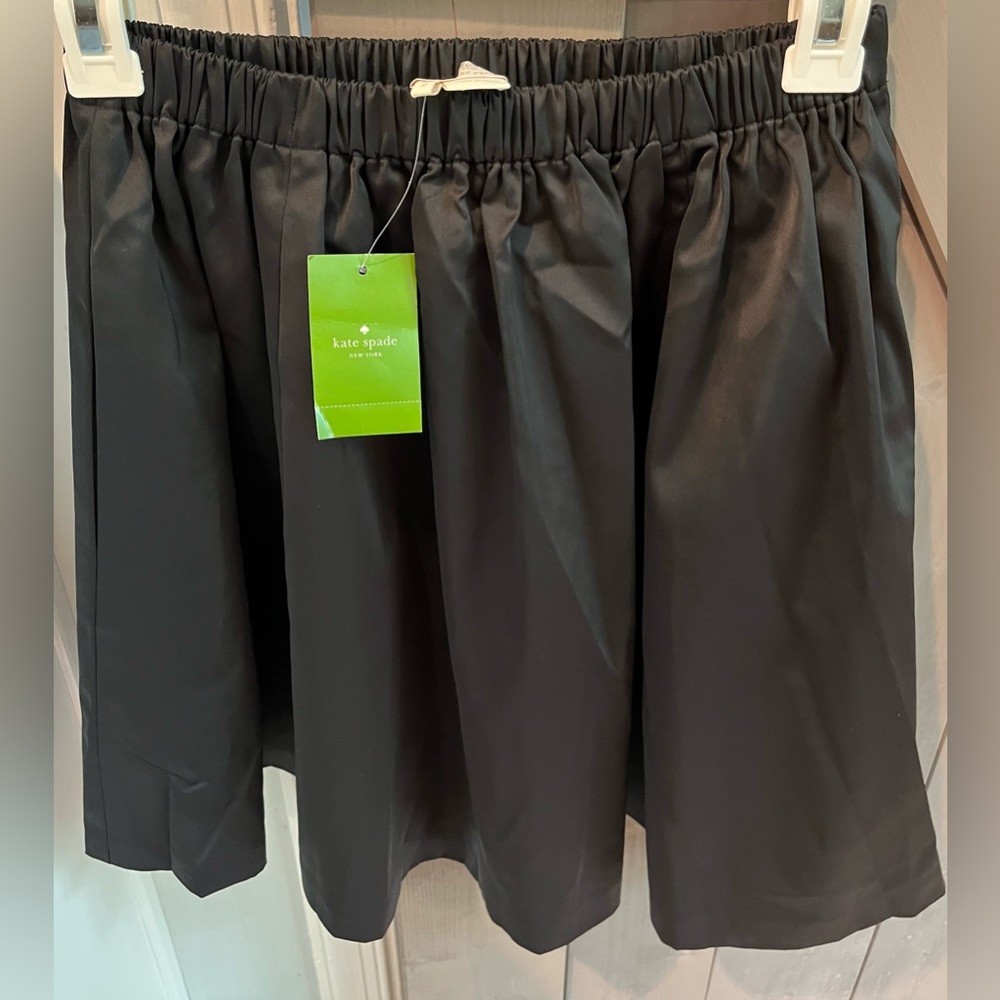 NWT black Kate Spade acetate skirt with pockets size 2